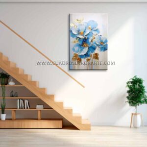 Cuadro decorativo para escaleras pintura de flores azules 2 en colores azul, dorado y blanco medida de 120x80cm.